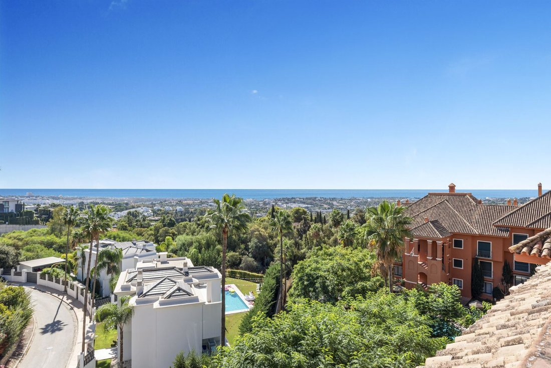Apartment in La Quinta, Benahavis, Andalusia 4 - 19036582
