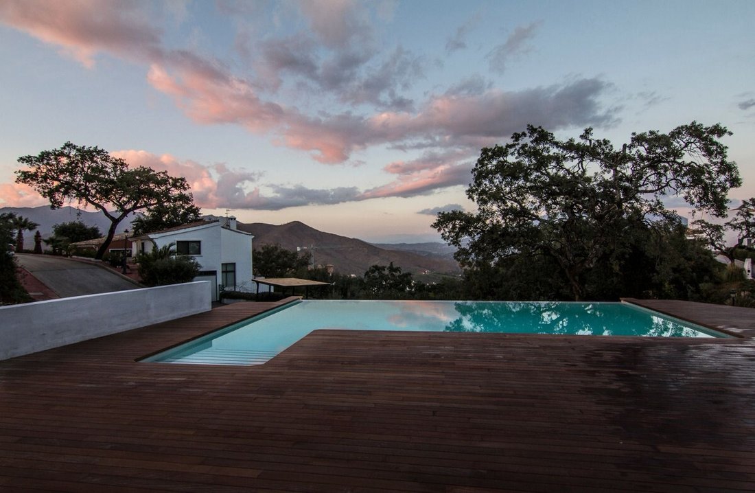 Villa in Elviria-Cabopino, Marbella, Spain 1 - 19036587