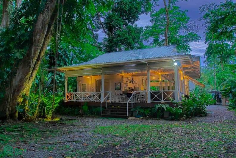 Casa in Hone Creek, Provincia di Limón, Costa Rica 1 - 18930998