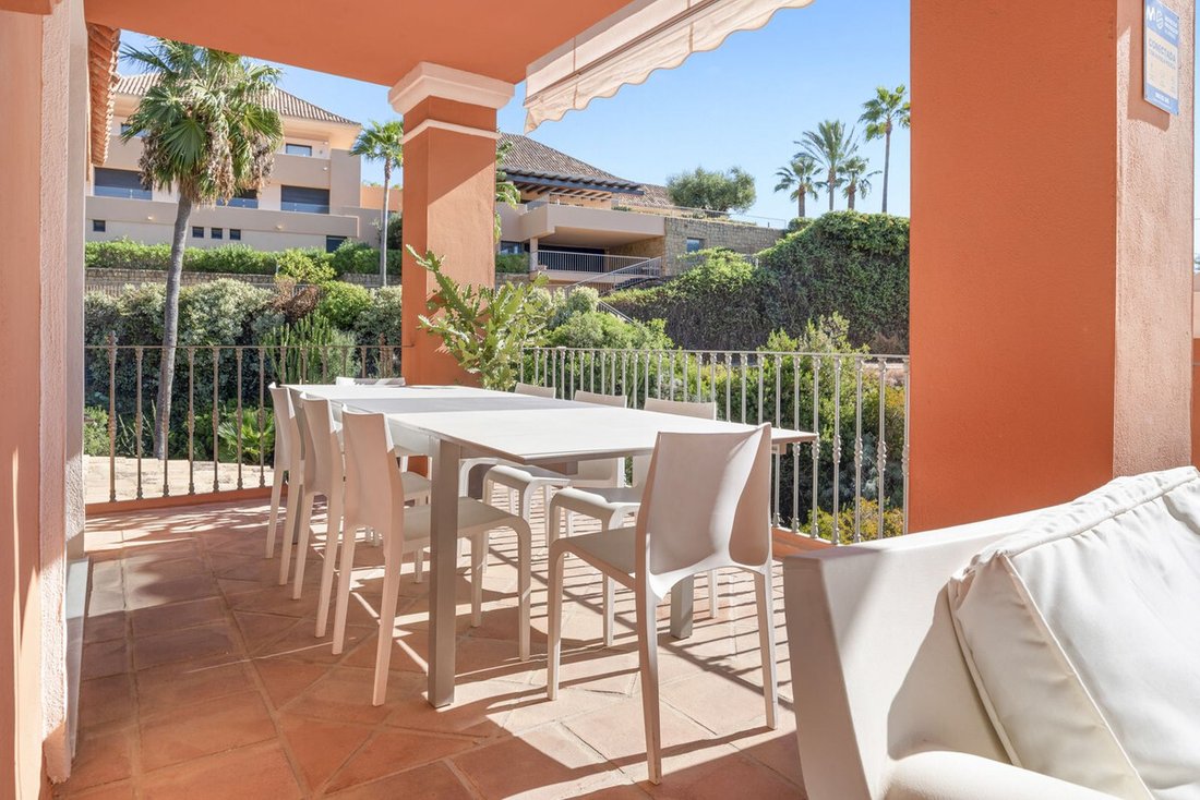 Apartment in La Quinta, Benahavis, Andalusia 1 - 19036582