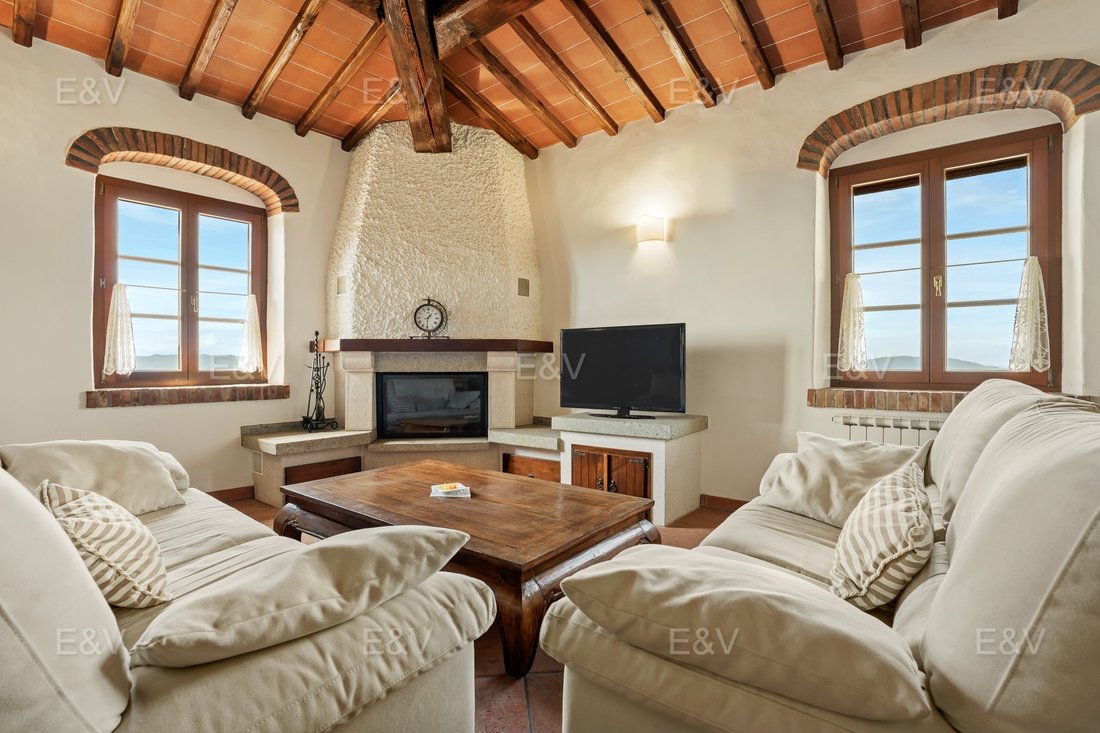 Finca en Castelfranco Piandiscò, Toscana, Italia 5 - 19036618