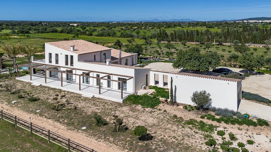 Finca in Llucmajor, Balearic Islands, Spain 3 - 17532061