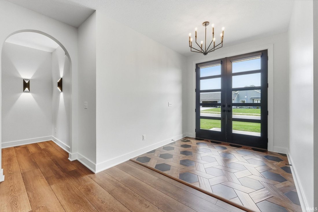 House in Huntertown, Indiana, United States 3 - 19036626