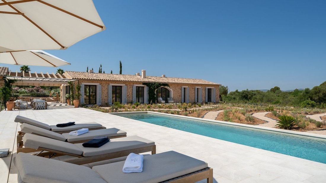 Finca in Santa Maria del Cami, Balearic Islands, Spain 2 - 18473752