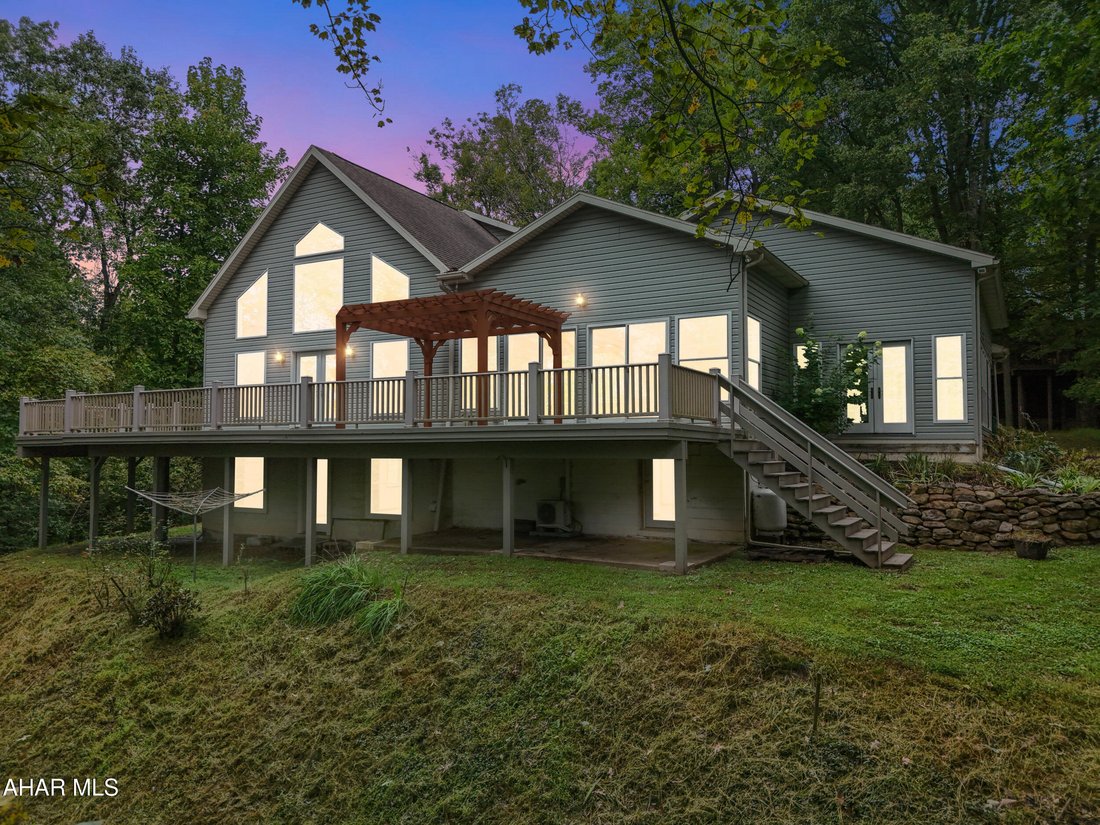 House in Mount Union, Pennsylvania, United States 1 - 19036736