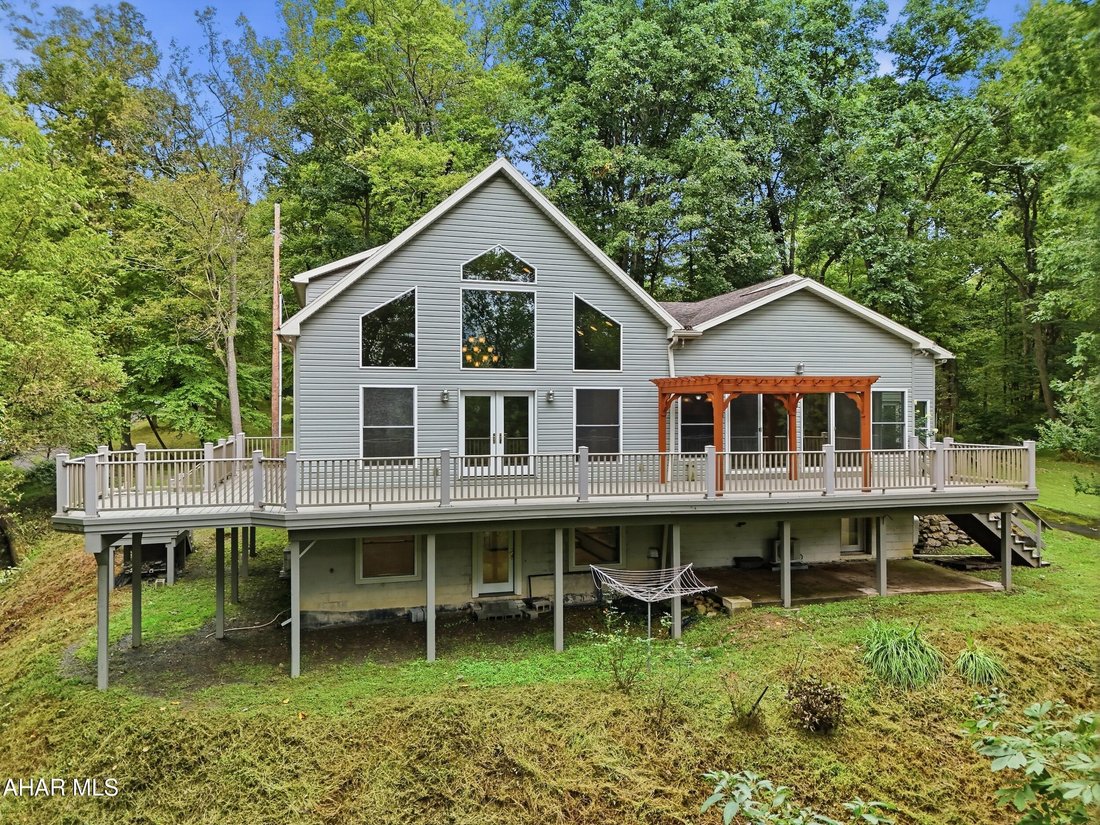 House in Mount Union, Pennsylvania, United States 3 - 19036736