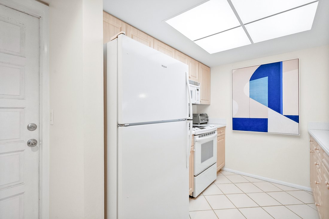Condo in Stuart, Florida, United States 5 - 19036695