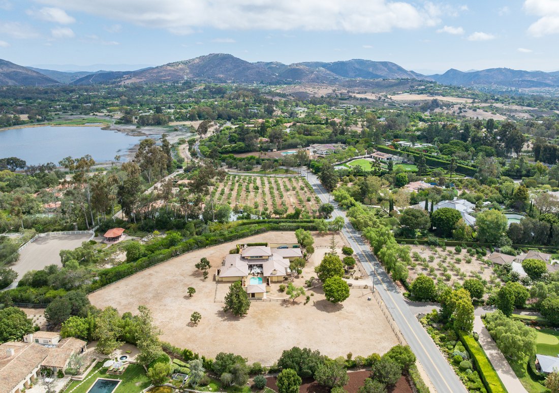 Casa a Rancho Santa Fe, California, Stati Uniti 1 - 19036824