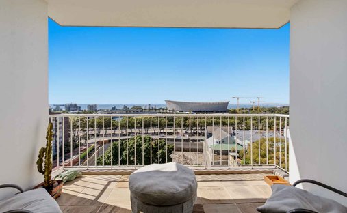 Apartment in Green Point, Atlantic Seaboard, Cape Town 1
