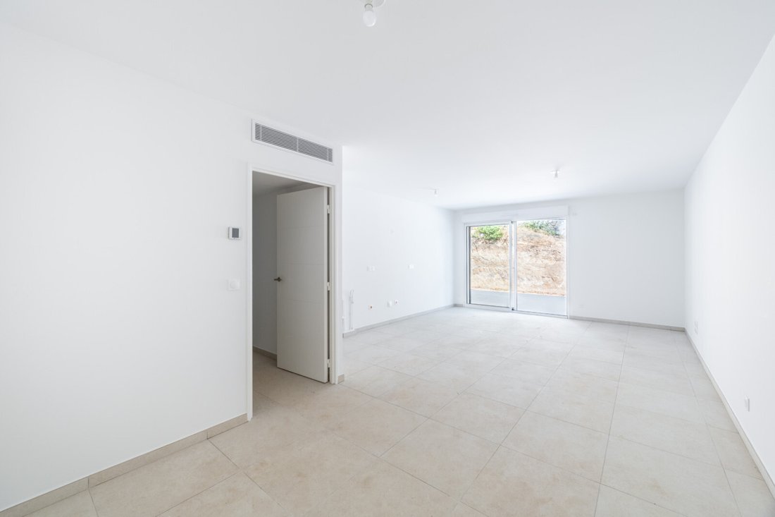 Appartamento a Vallergues, Cannes, Francia 5 - 18298803
