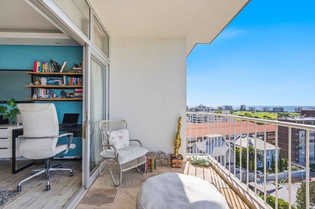 Apartment in Green Point, Atlantic Seaboard, Cape Town 4 - 19036921