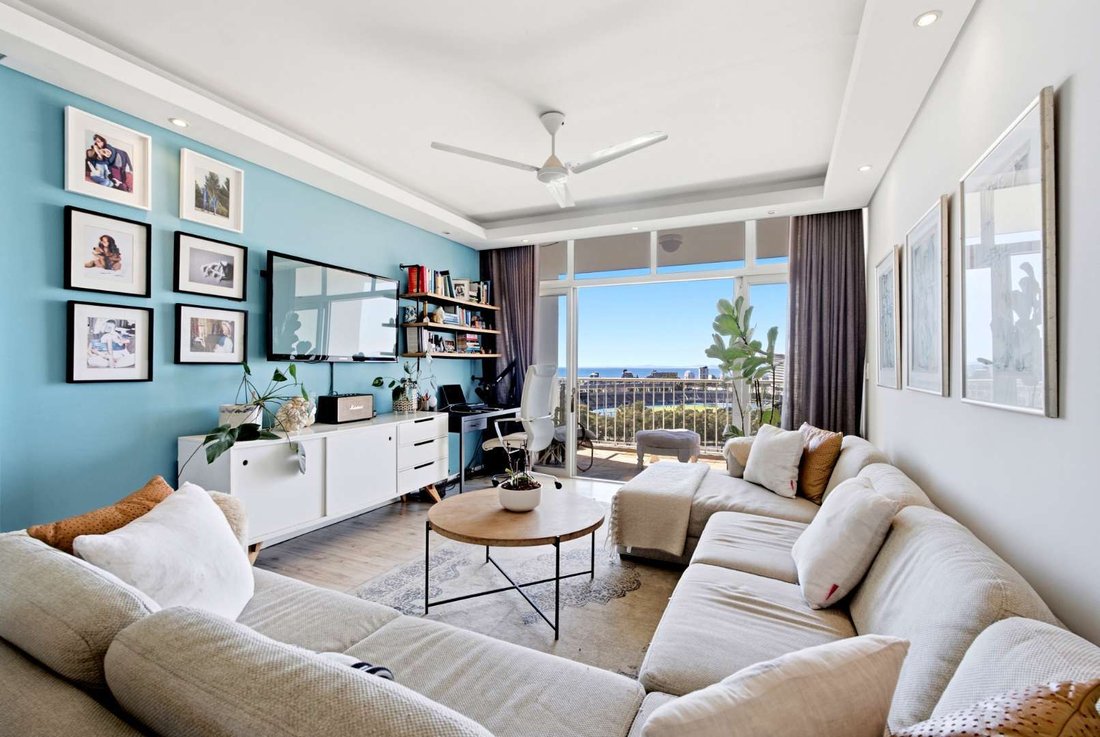 Apartment in Green Point, Atlantic Seaboard, Cape Town 2 - 19036921