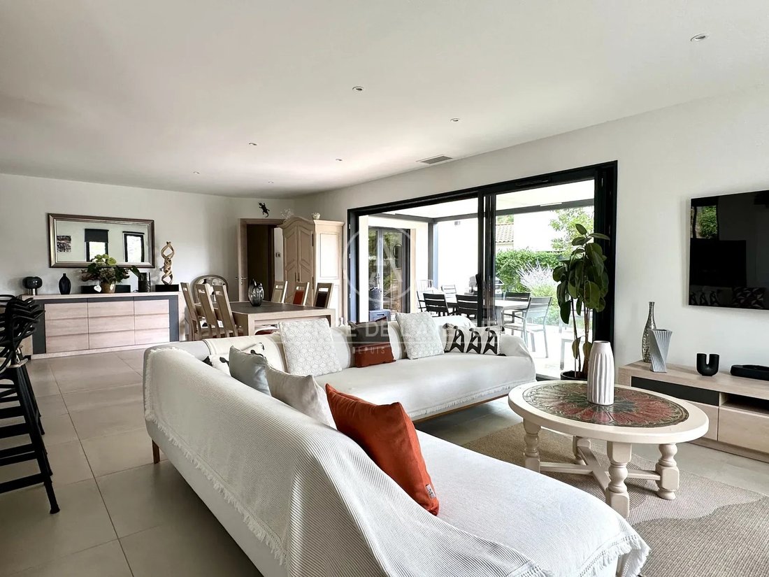 House in Le Castellet, Provence-Alpes-Côte d'Azur, France 4 - 19036913