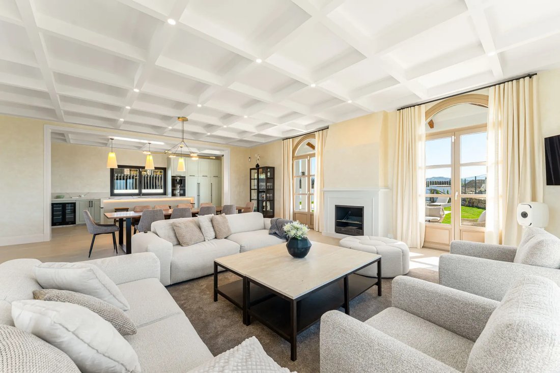 Villa in Estepona, Andalusia, Spain 4 - 19037052