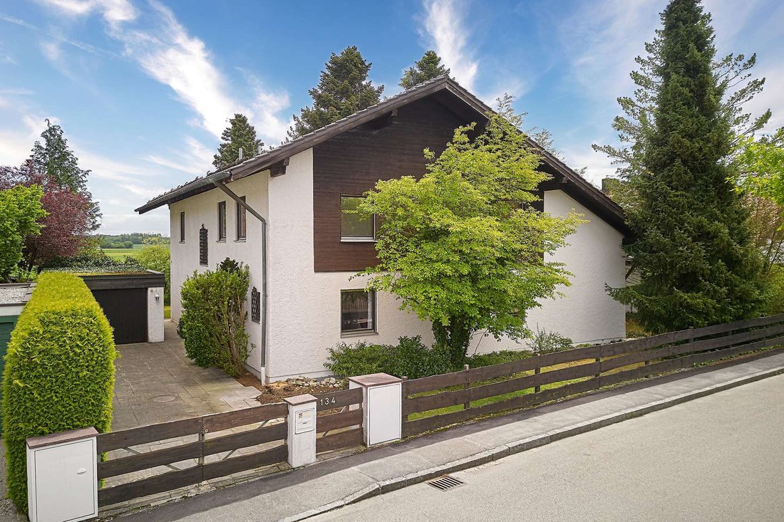 House in Gauting, Bavaria, Germany 2 - 18357315