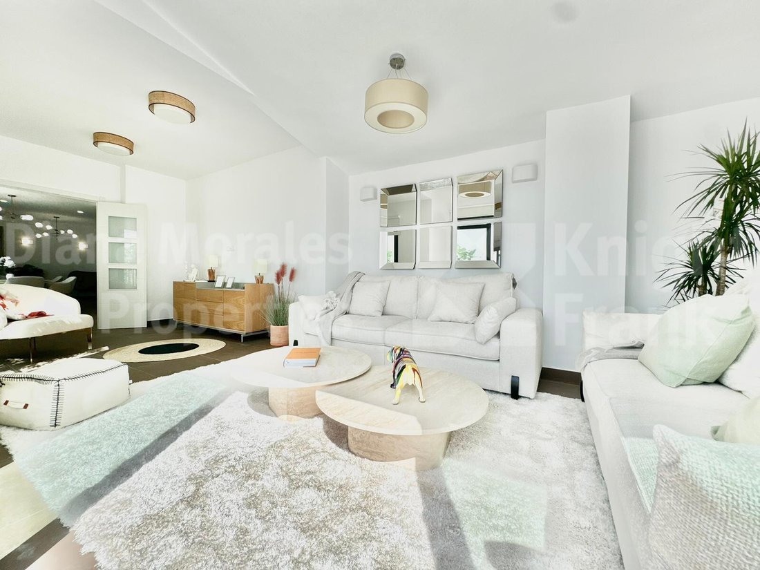 Apartamento en Playa Puerto Banús, Marbella, España 4 - 19036837