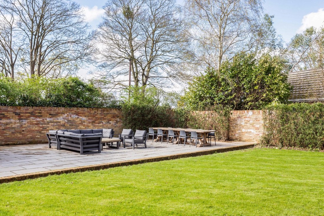 House in Datchet, England 5 - 19037076
