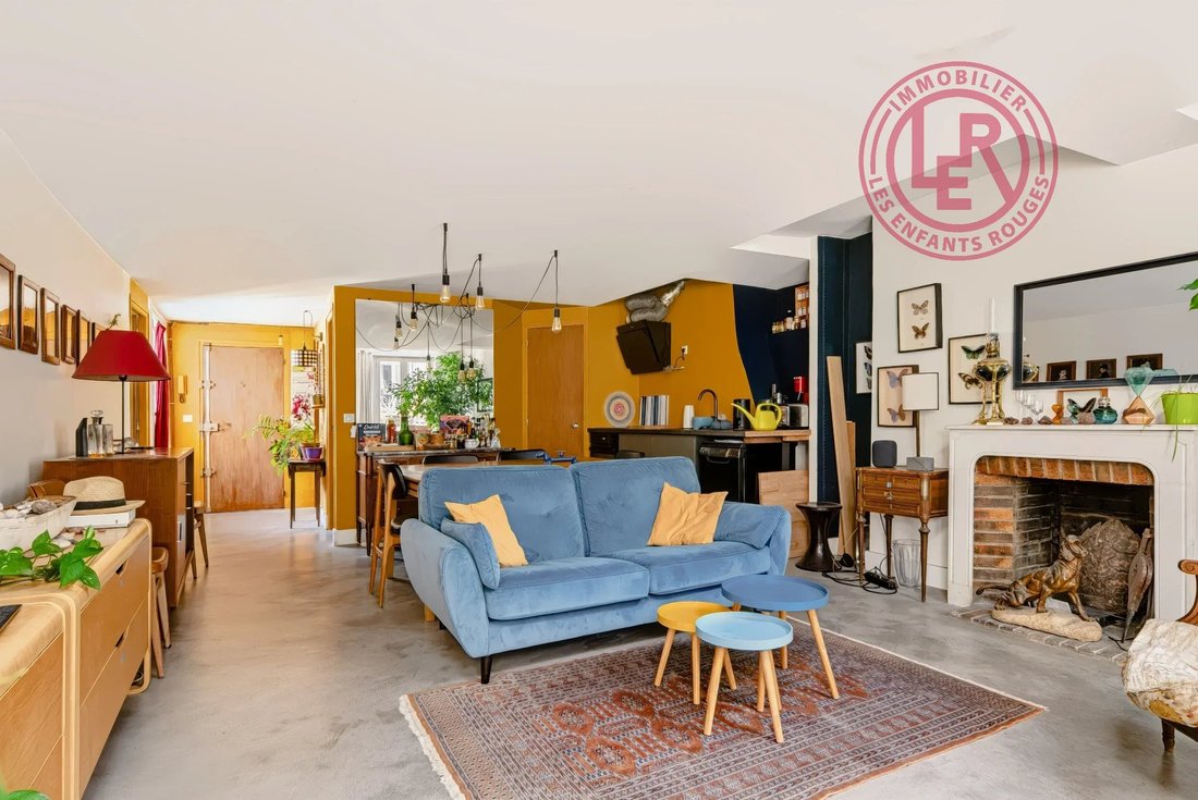 Apartment in Grange Aux Belles-Terrage, Paris 10e Arrondissement, Paris 3 - 19036950