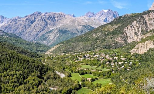 Casa a Les Vigneaux, Provenza-Alpi-Costa Azzurra, Francia 1