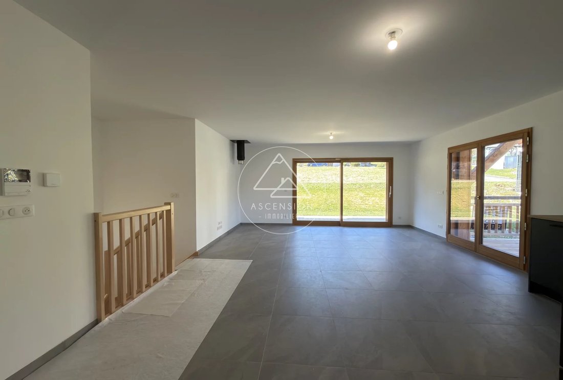 Appartement à Essert-Romand, Auvergne-Rhône-Alpes, France 4 - 17516653