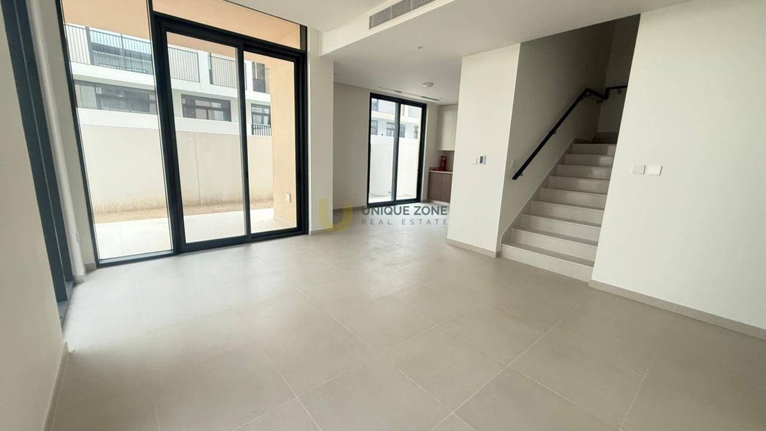 Villa in Dubai South Golf District, Dubai, United Arab Emirates 2 - 19037005