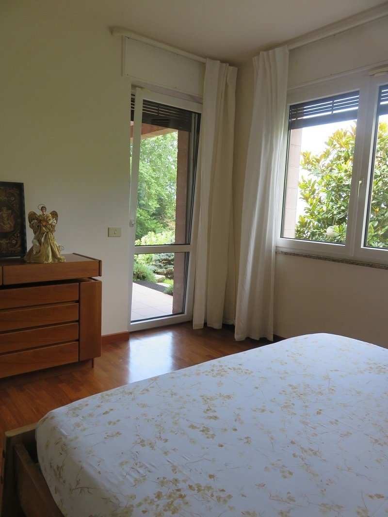 Villa en Luino, Lombardía, Italia 3 - 15940805