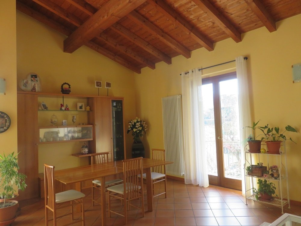 Villa in Erba, Lombardei, Italien 4 - 16629624