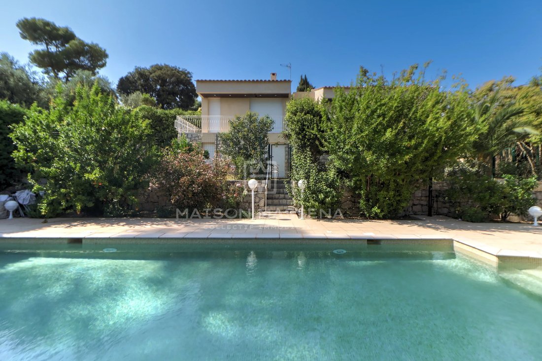 Casa en Mougins, Provenza-Alpes-Costa Azul, Francia 1 - 18985085