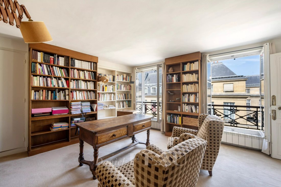 Apartment in Odéon, Paris 6e Arrondissement, Paris 4 - 19036843