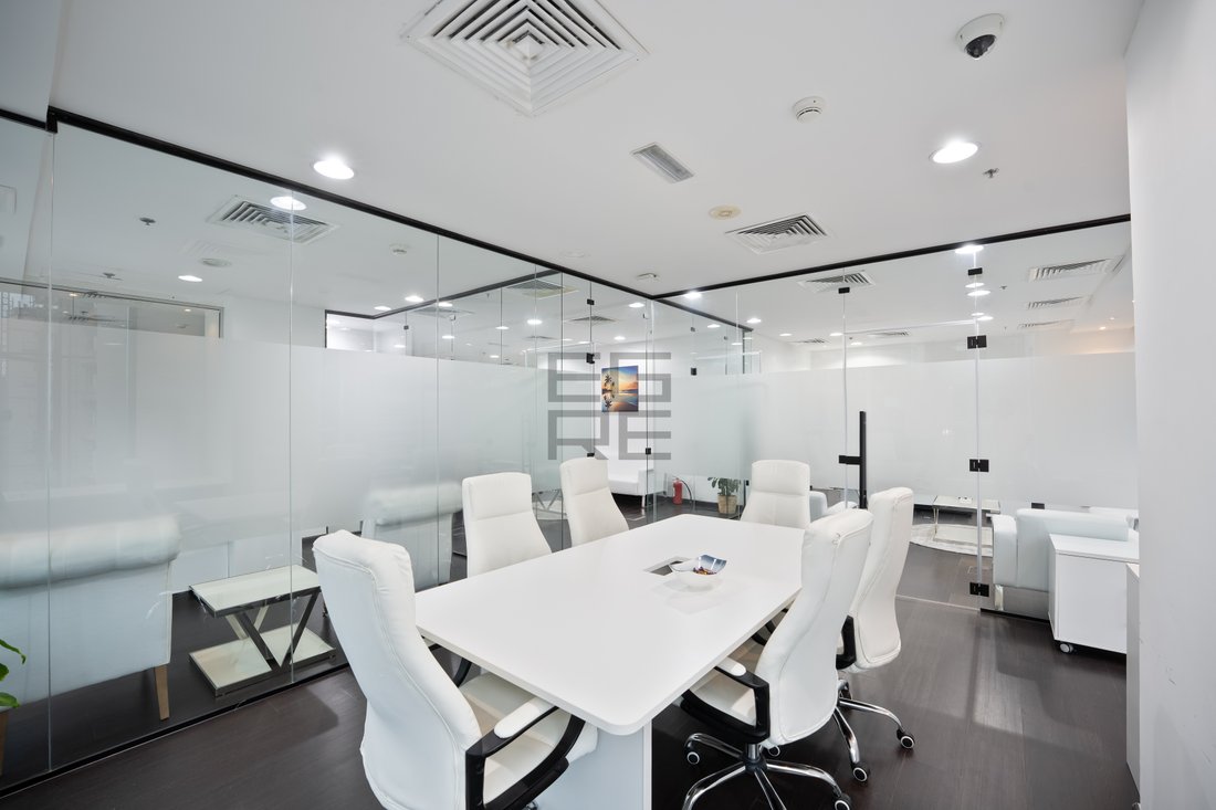 Business Bay, Dubai, United Arab Emirates 3 - 19037004