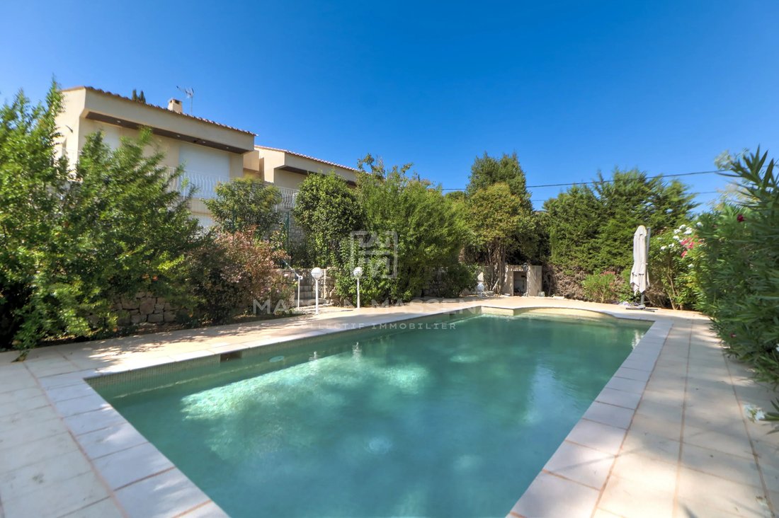 Casa en Mougins, Provenza-Alpes-Costa Azul, Francia 2 - 18985085
