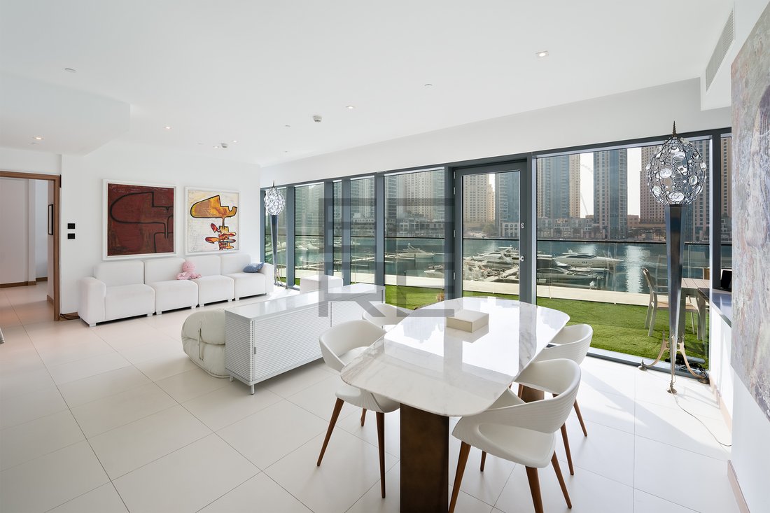 Apartment in Dubai Marina / Marsa Dubai, Dubai, United Arab Emirates 1 - 19037594