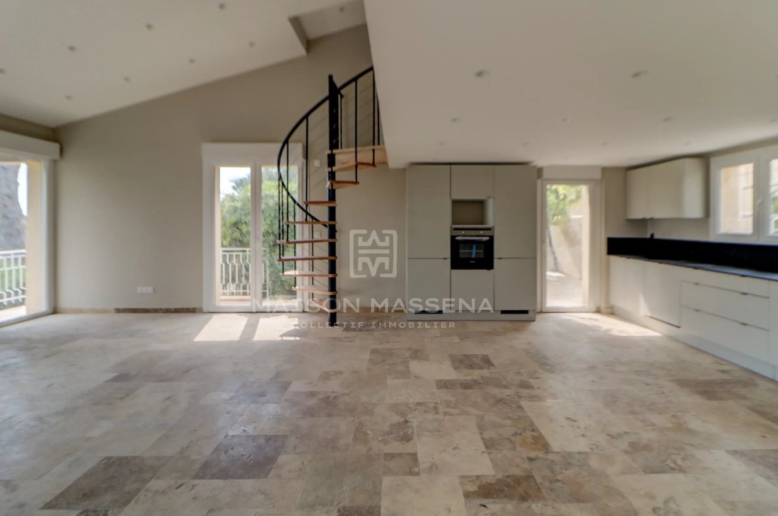 Casa en Mougins, Provenza-Alpes-Costa Azul, Francia 3 - 18985085