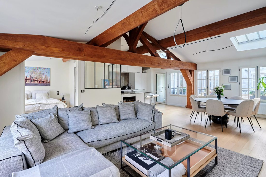Apartment in Saint Thomas d'Aquin, Paris 7e Arrondissement, Paris 5 - 19036849