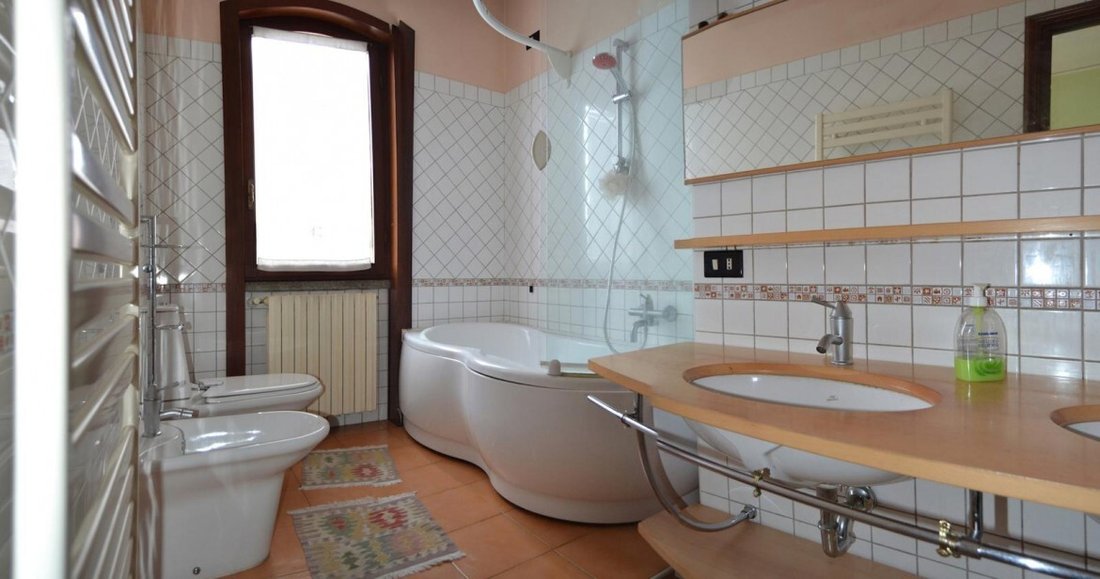 Villa a Tradate, Lombardia, Italia 5 - 17495876