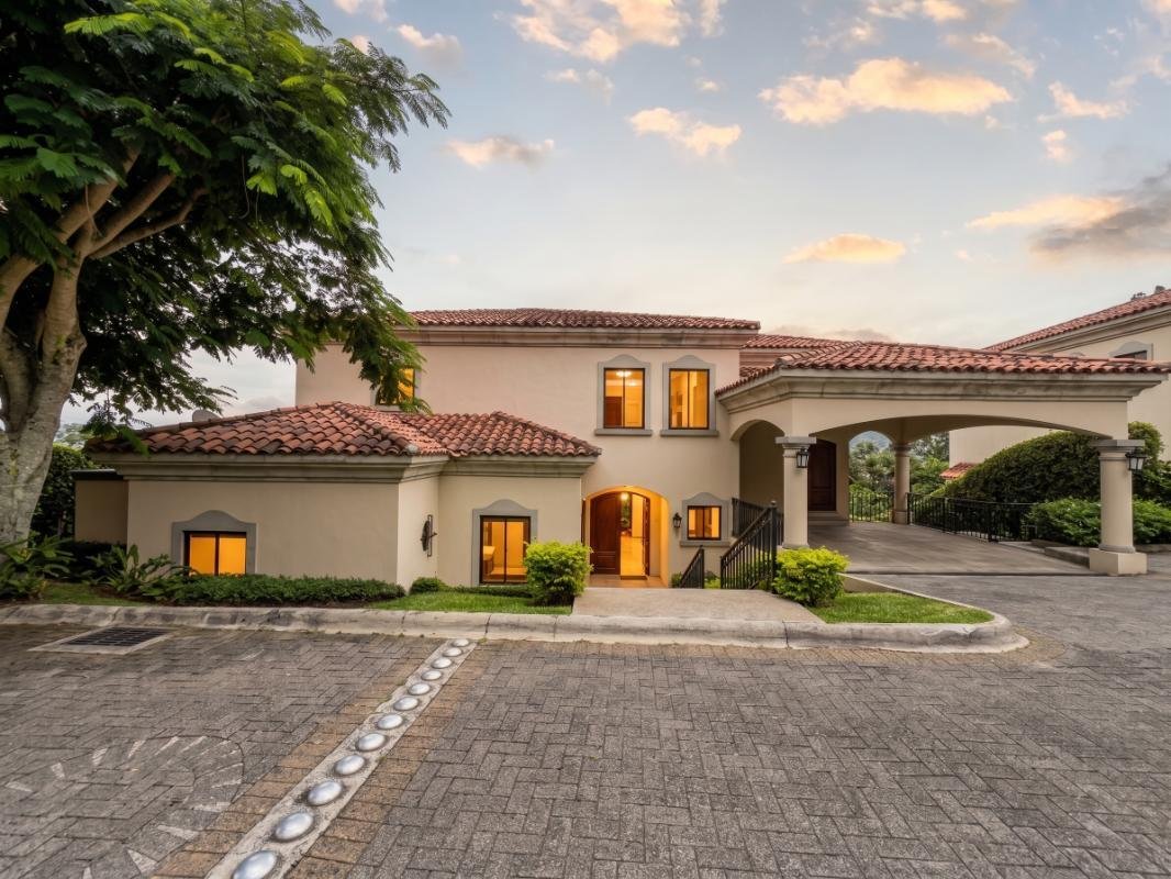 House in San Rafael de Escazú, San José Province, Costa Rica 1 - 19038151