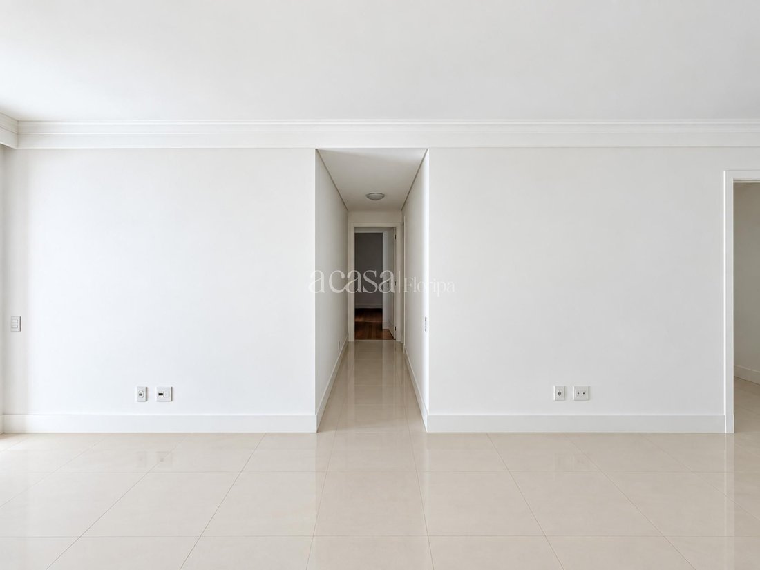 Apartment in Florianópolis, State of Santa Catarina, Brazil 4 - 18333913