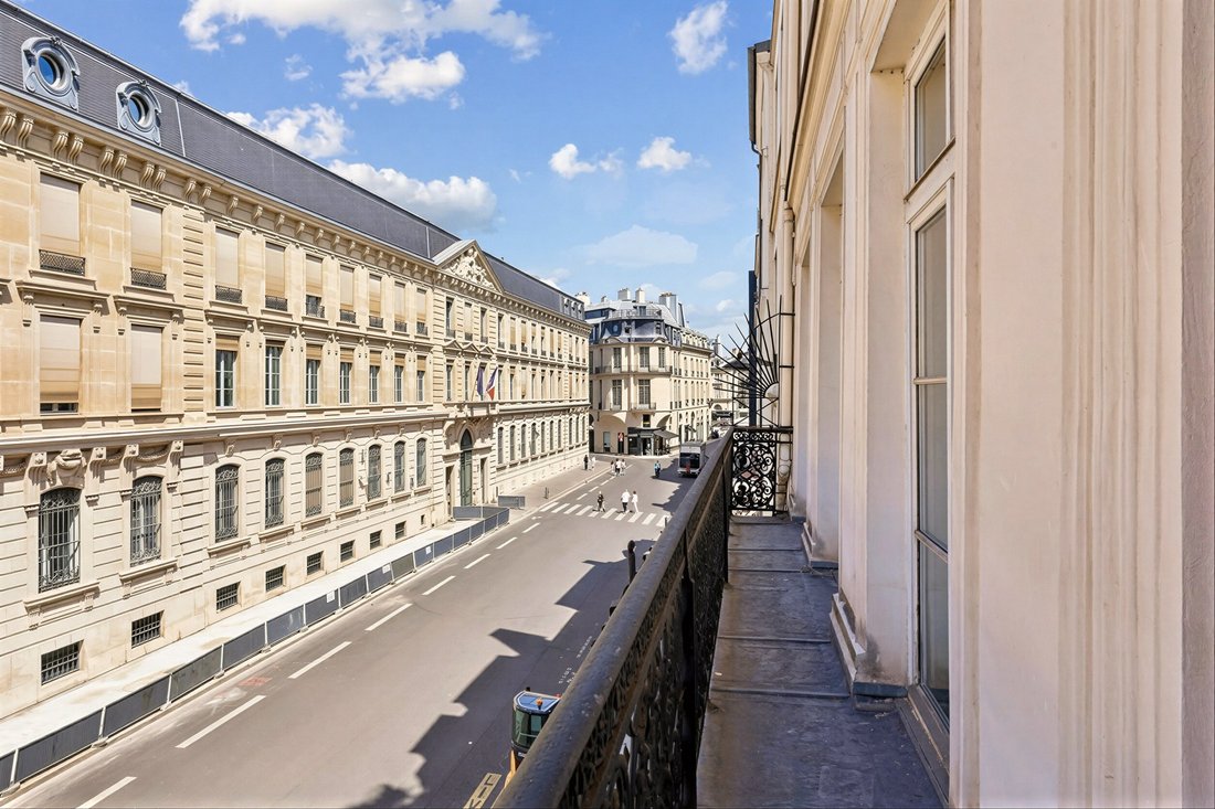 Apartment in Saint Merri, Paris 4e Arrondissement, Paris 2 - 19037452