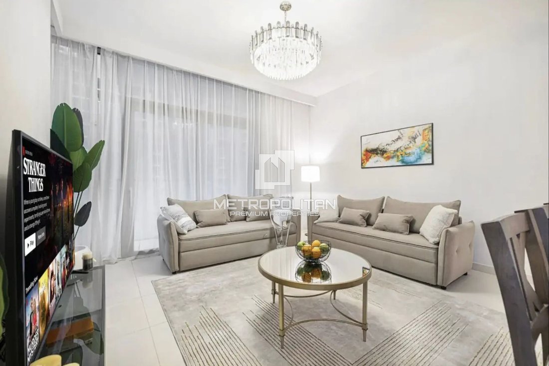 Apartment in Downtown Dubai, Dubai, United Arab Emirates 1 - 19037658