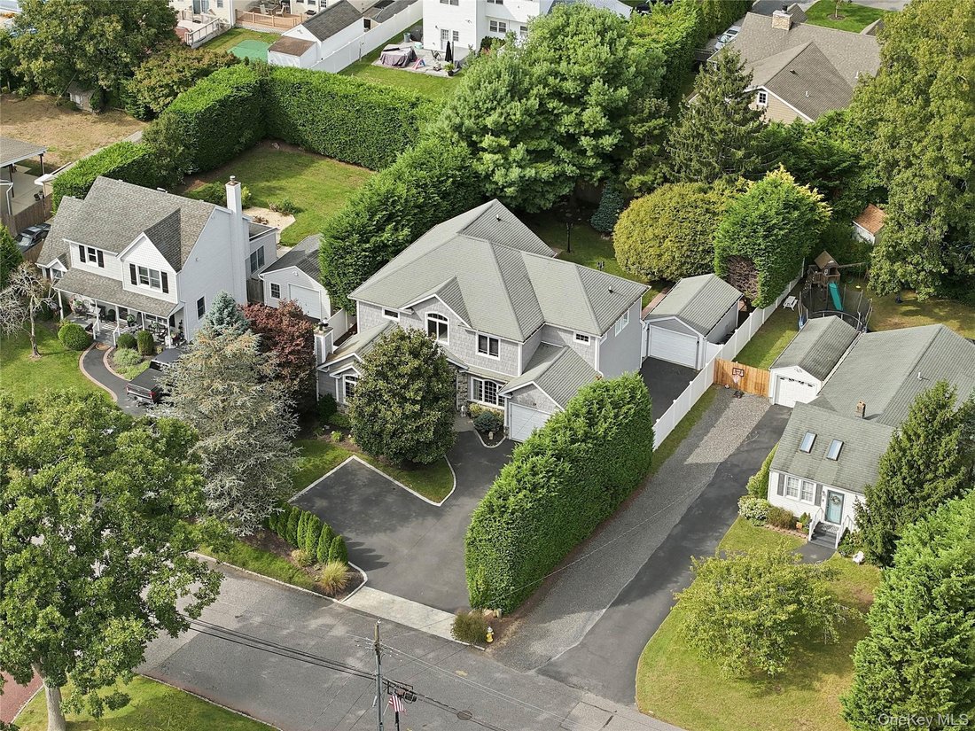 Casa en East Islip, Nueva York, Estados Unidos 2 - 19039140