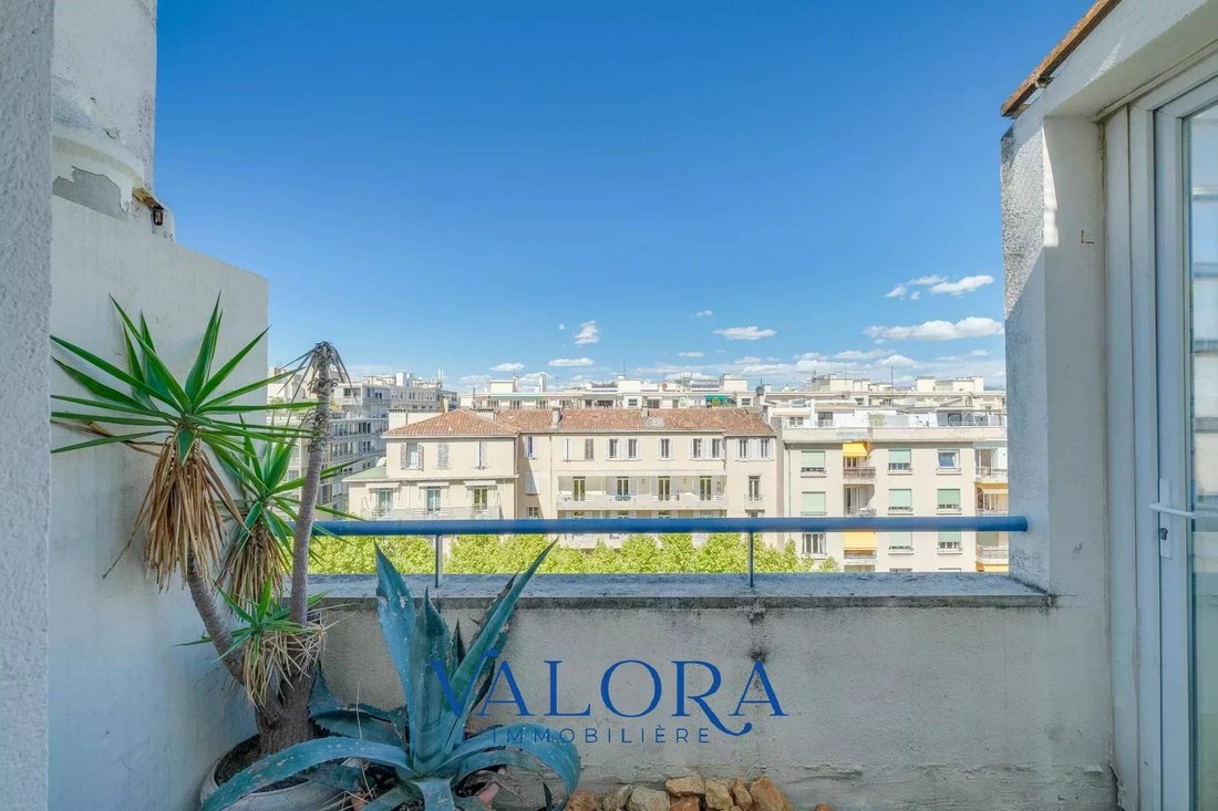 Appartement à Castellane, 6e Arrondissement, Marseille 5 - 16334423