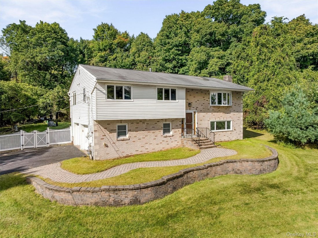 House in Airmont, New York, United States 3 - 19037908