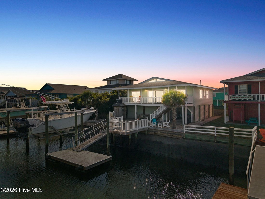 Casa a Holden Beach, Carolina del Nord, Stati Uniti 1 - 19038406