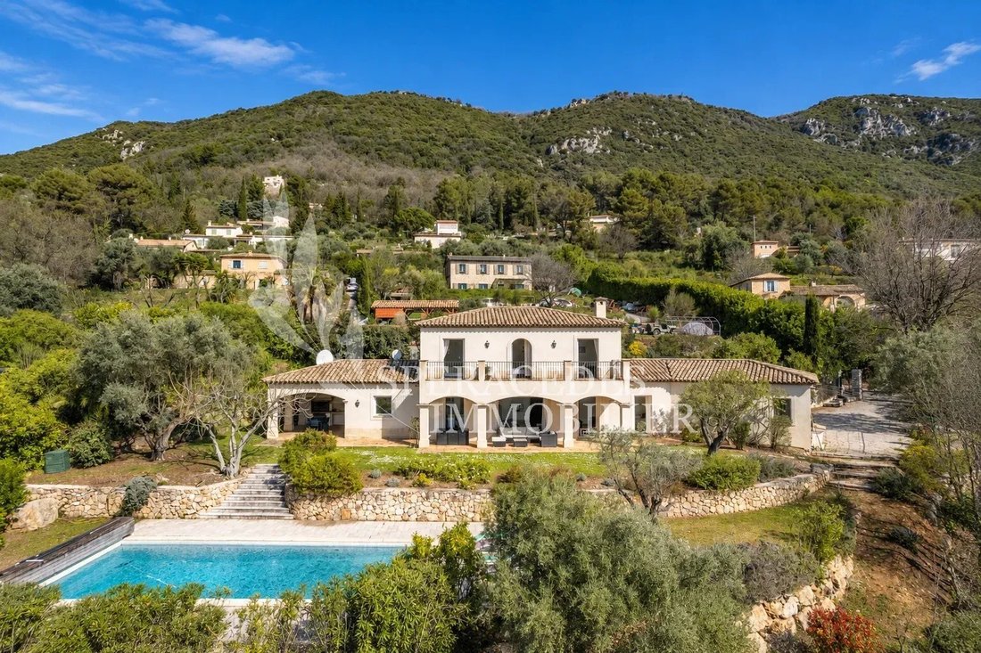 Villa in Tourrettes-sur-Loup, Provence-Alpes-Côte d'Azur, France 2 - 17532116