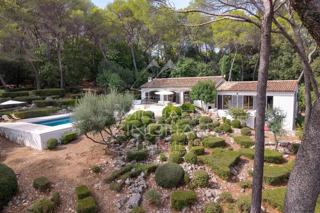 Villa in Quartiers Ouest Montgros-Montmeuille, La Colle-sur-Loup, Frankreich 1 - 19037212