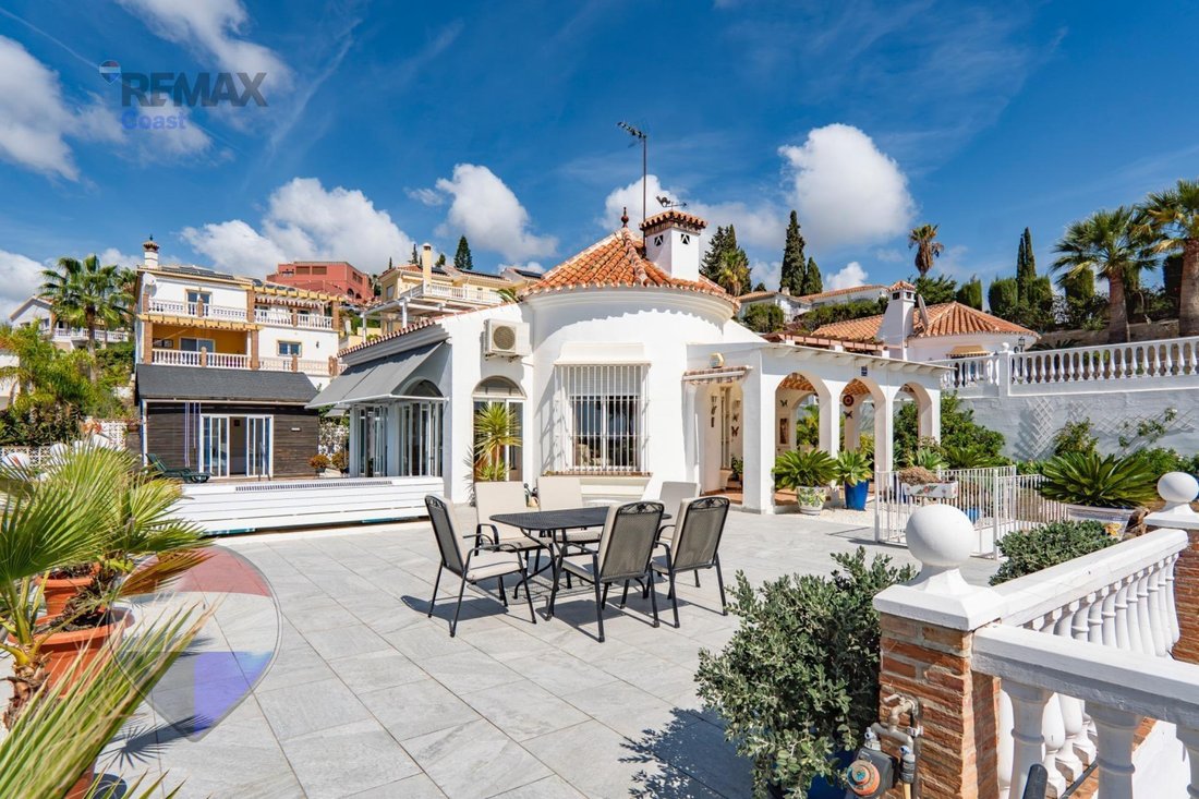 Villa in Benajarafe, Velez-Malaga, Andalusia 1 - 19039420