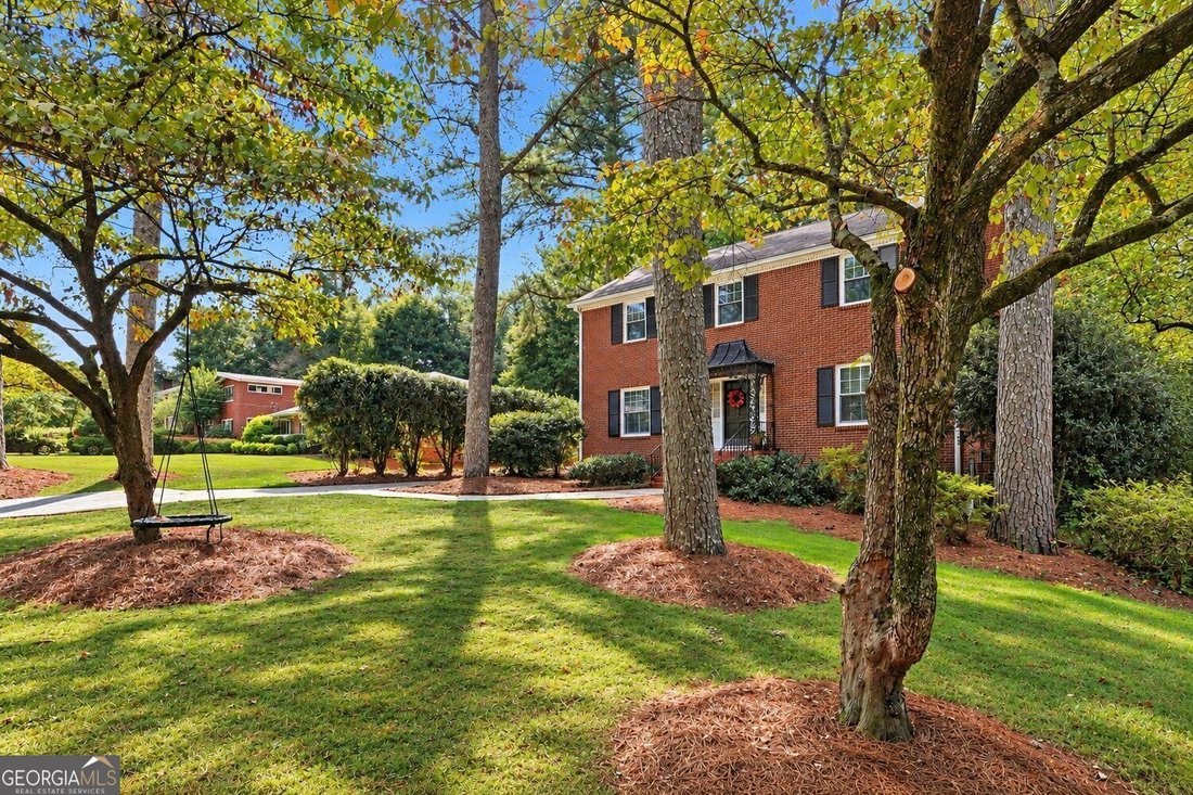Avondale Estates, Georgia, United States 5 - 19038290