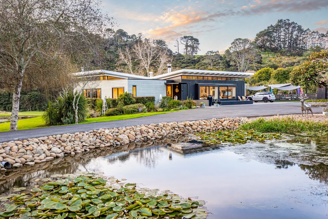 House in Auckland, Auckland, New Zealand 1 - 19041088