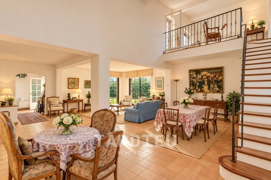 House in Zone Ouest Urbaine, Saint-Tropez, France 3 - 19037193