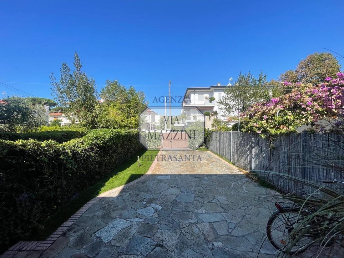 Apartamento en Tonfano, Pietrasanta, Italia 2 - 19039615